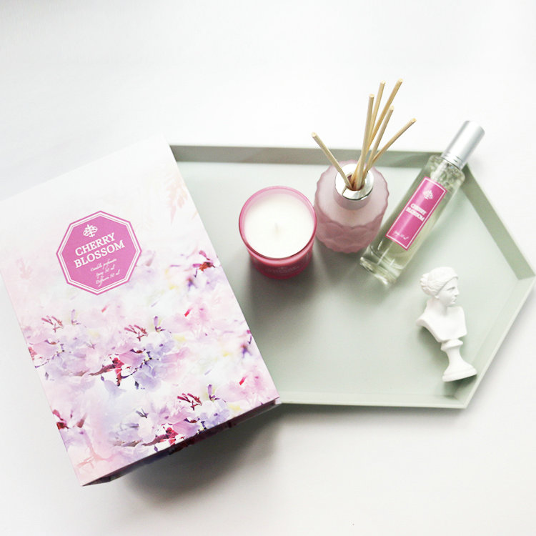 gift set in hard box with scented candle,reed diffuser, room, spray, high quality 