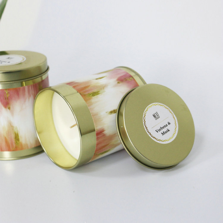 https://www.szfragrance.com/product/scented-candles/customizable-logo-and-design-paraffin-soy-wax-scetned-candle-in-tin-box.html